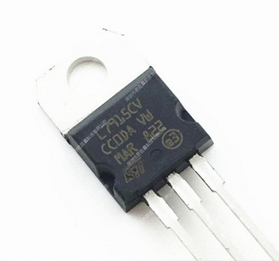 l7915cv 三端稳压管 三极管 l7915 to220 原装进口st 厂家直销