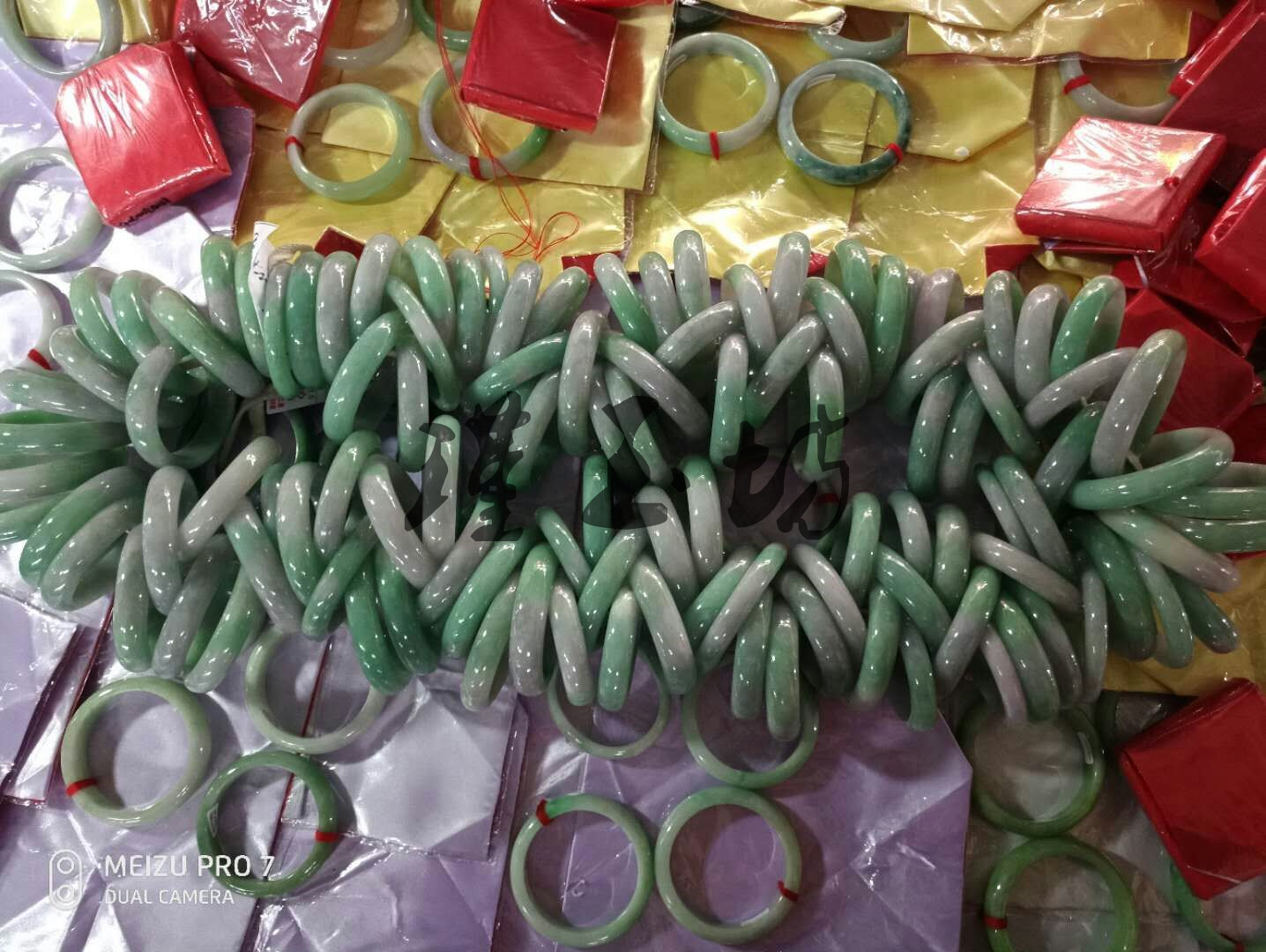 天然正品缅甸翡翠手镯a货紫罗兰飘绿豆种飘绿冰糯种老坑 带证书