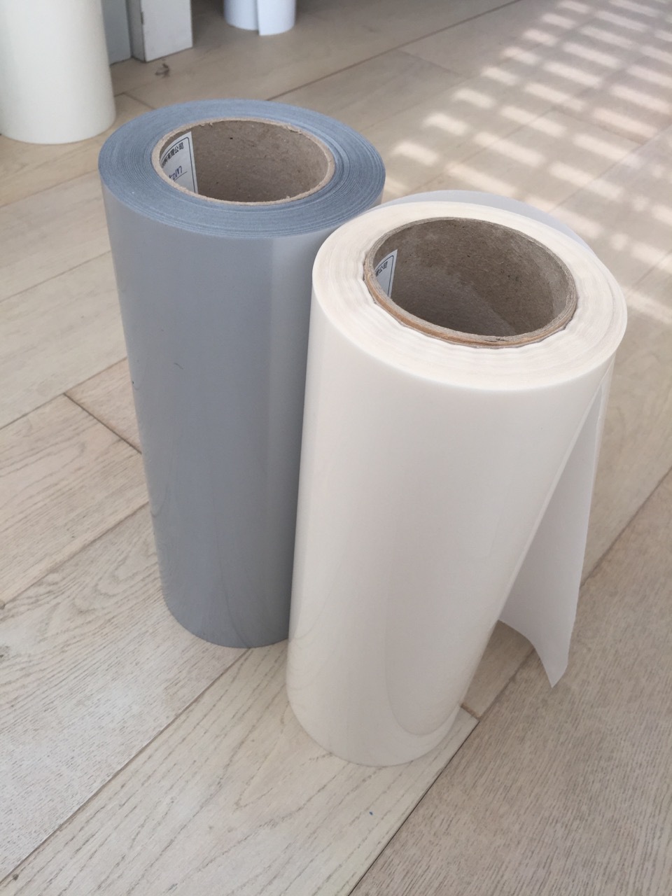 陶瓷高亮水转印反光膜厂家 陶瓷水转印反光印花膜厂商