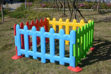 游乐园多角度篱笆塑料栅栏门跨游戏栏杆幼儿护栏儿童围栏