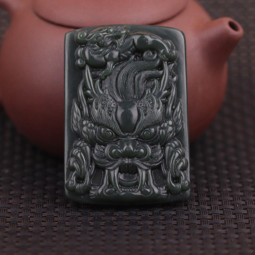 纯天然新疆和田玉青玉龙牌吊坠生肖龙挂件-阿里巴巴