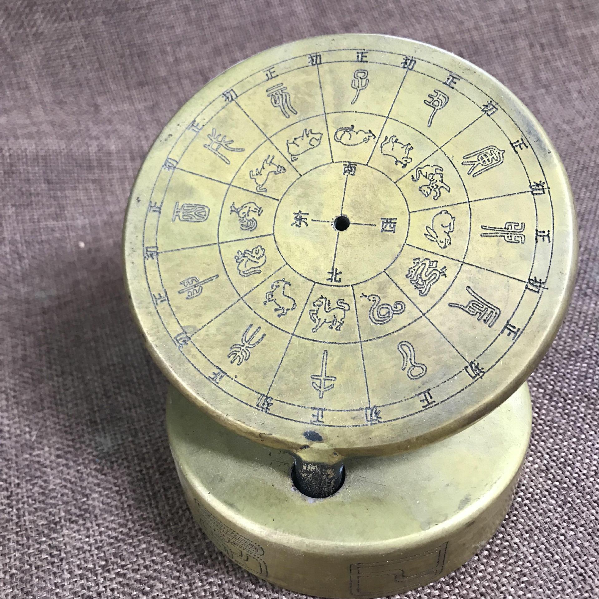 厂家直销古玩杂项铜器批发做旧仿古紫铜日晷古代计时器摆件批发