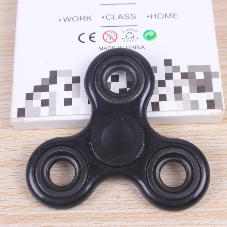 Fingertip Gyro Three-Leaf Gyro Finger Toy Pressure-Reducing Creative Toy Color Hand Spinner Wholesale