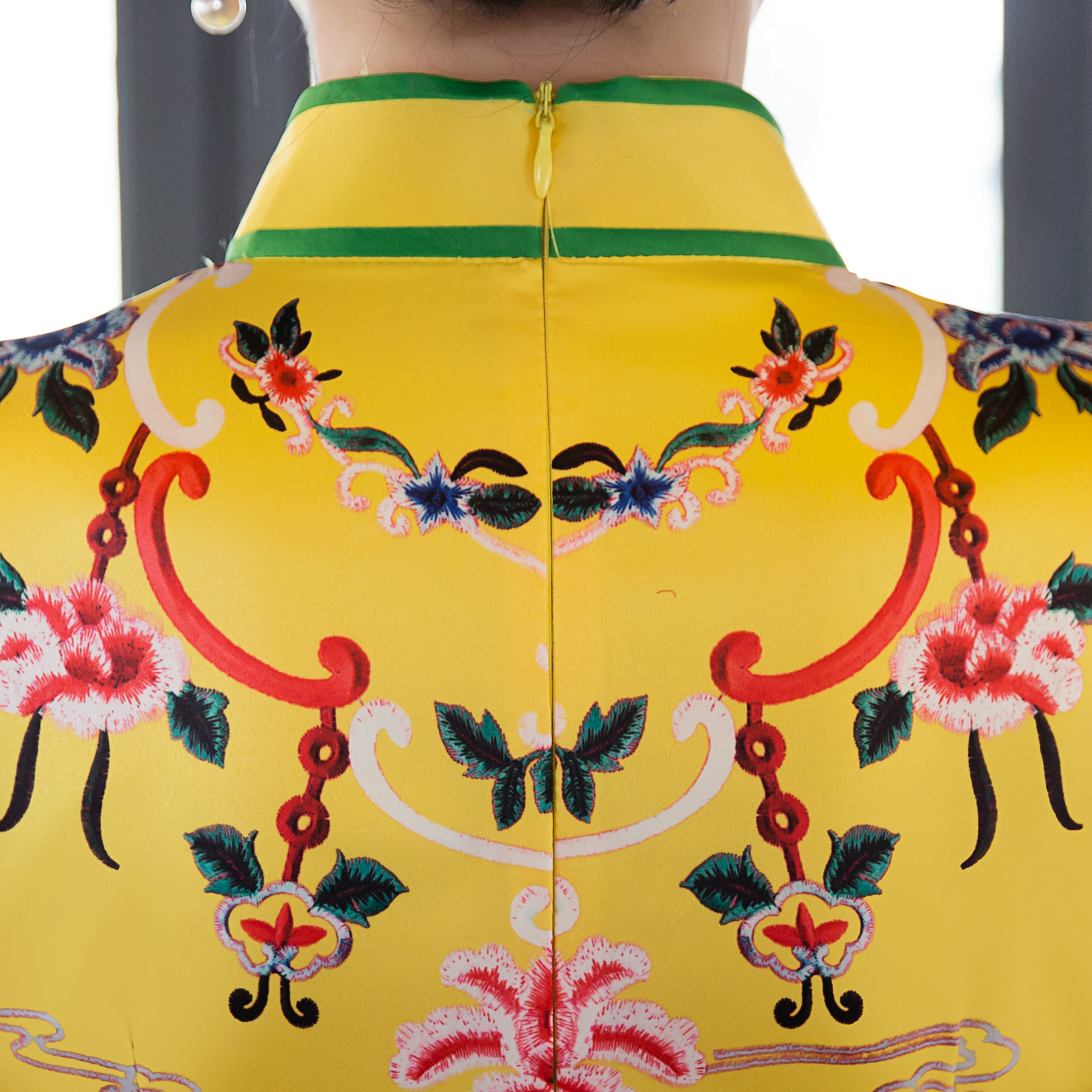 复古唐装丝绸优质短款旗袍货号lh111