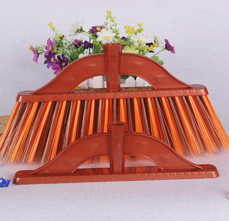 厂家直销供应各种款式扫把头 高低档扫把壳 扫把头配件批发