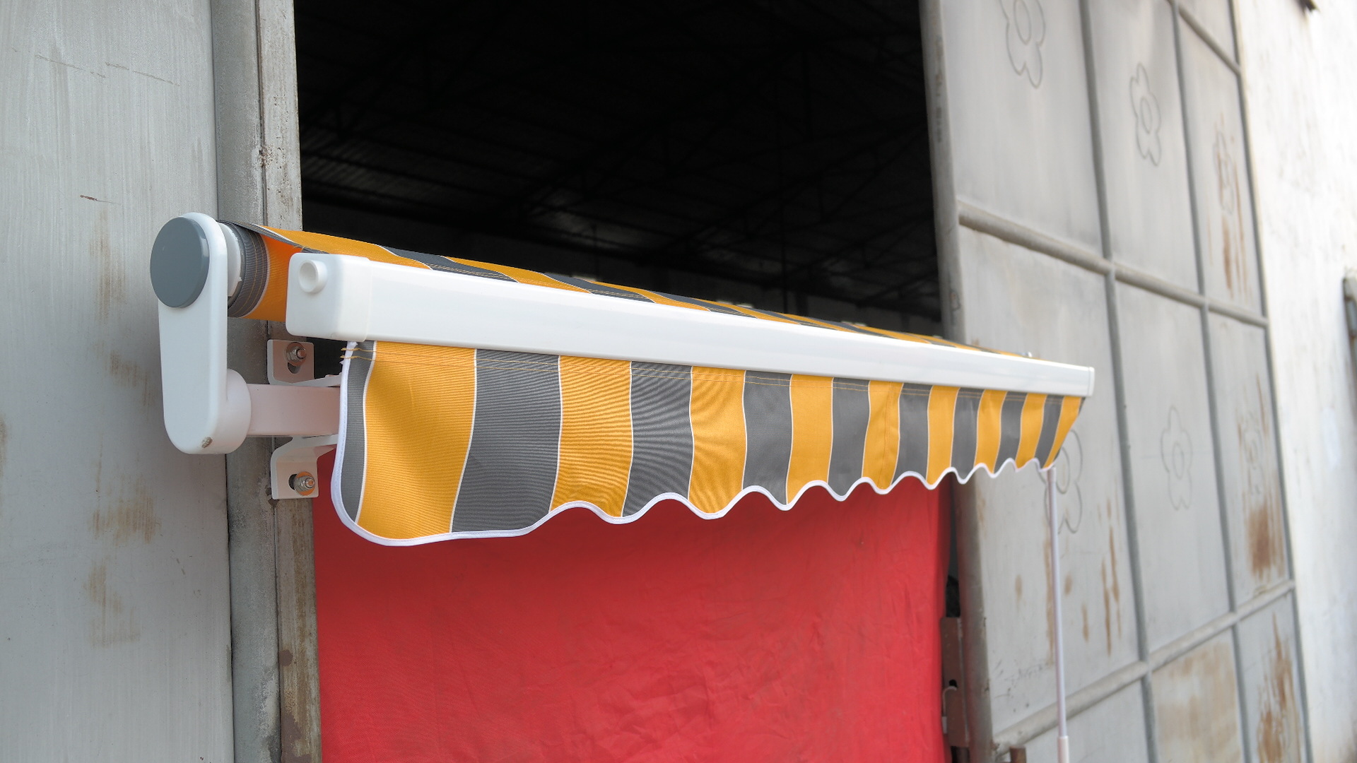 顺之彩直销伸缩式雨棚户外遮阳棚阳台伸缩遮阳篷雨