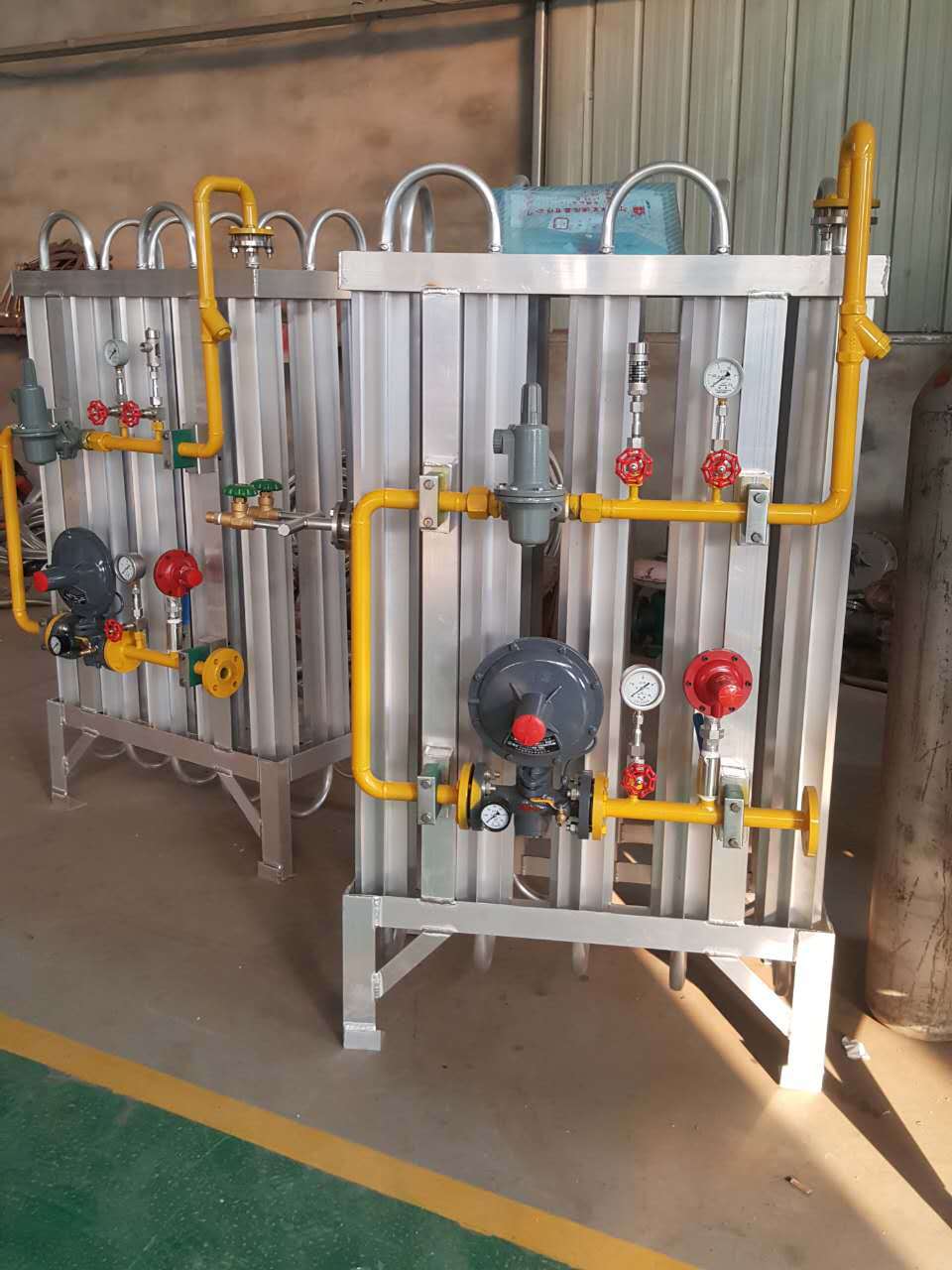 lpg汽化器电加热汽化器lng气化调压撬燃气设备空温式汽化器