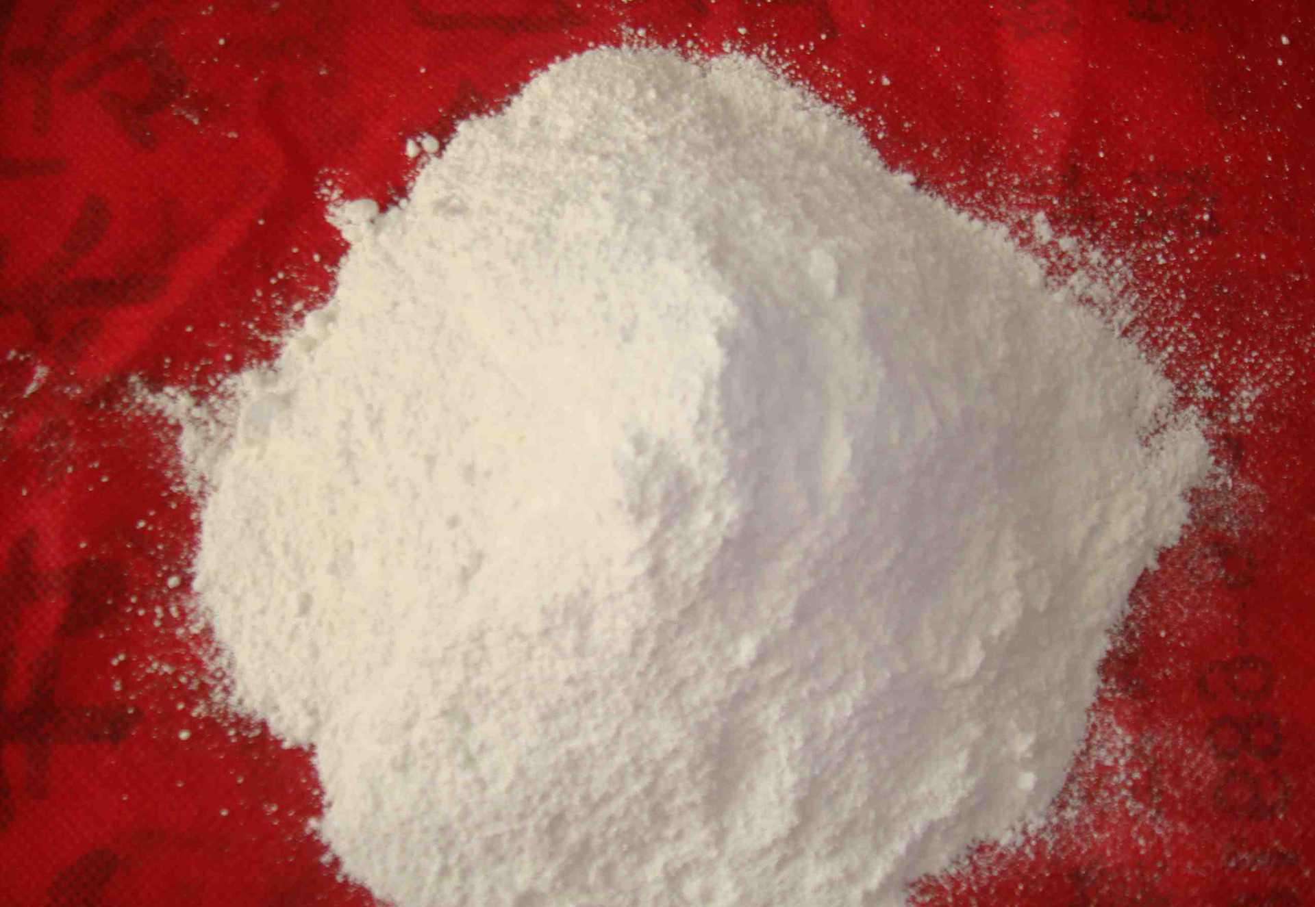 白炭黑是硅藻泥吗