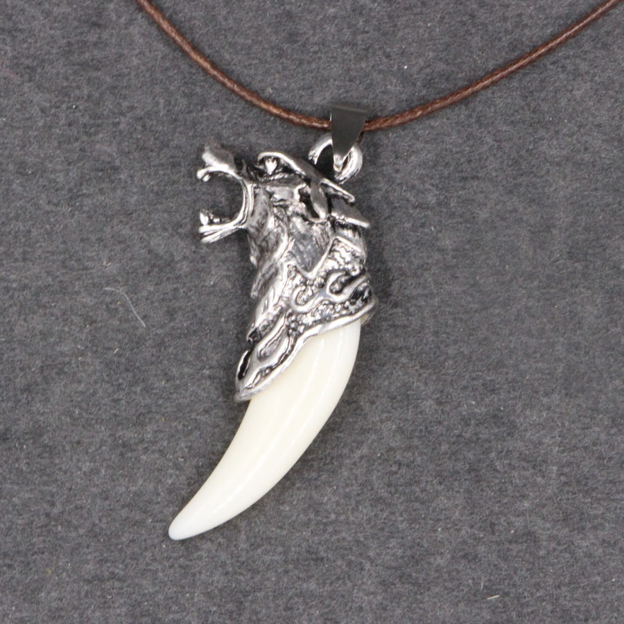 保平安饰品 吴京同款大号狼牙吊坠狼图腾个性钛钢男士项链