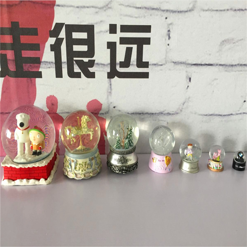Resin Crafts Cartoon Music Box Water Ball Decoration Creative Unicorn Swan Crystal Ball with Lamp Factory Customization