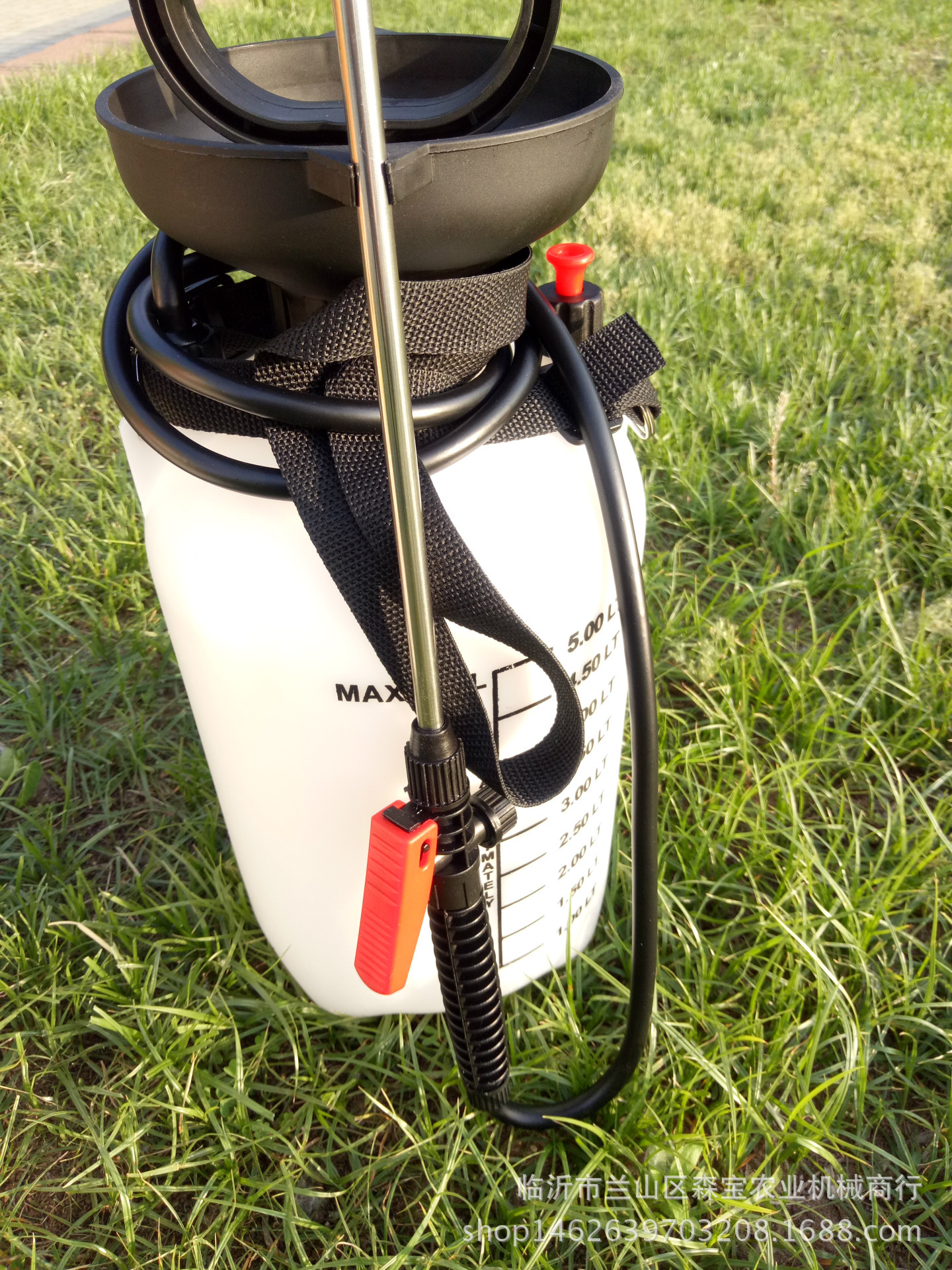 园艺工具气压式喷壶 5升8l喷花壶肩背式便携式气压喷雾器 消毒