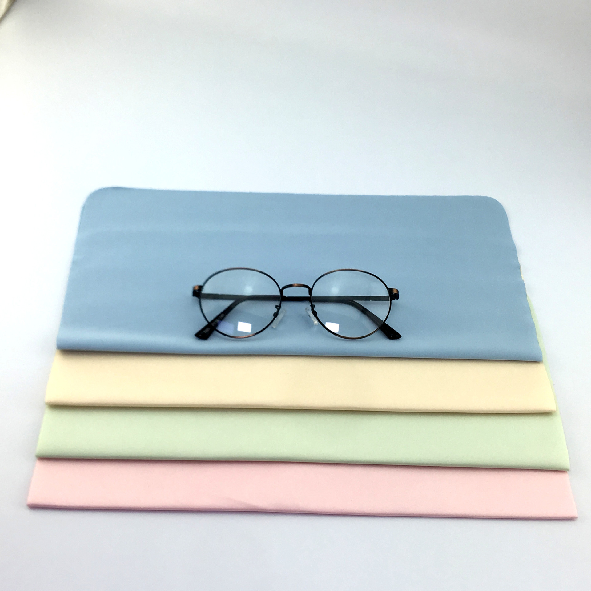 大尺寸眼镜布麂皮绒仿皮非鹿皮擦琴布超细纤维双面绒镜布可做logo