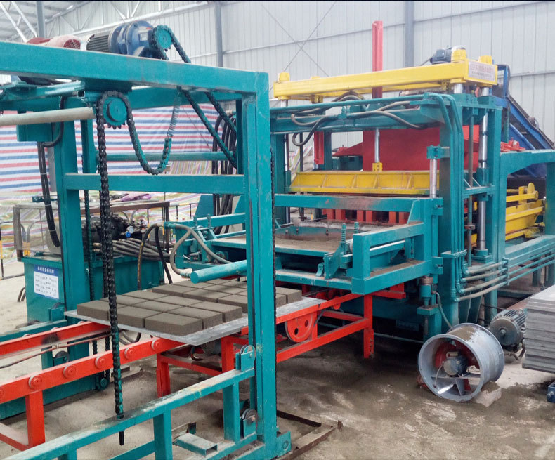 qt5-20彩砖机 路面花砖机 免烧花砖机 路沿石砖机 人行道砖机