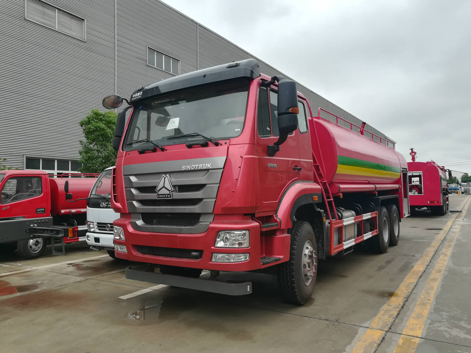 重汽后双桥15吨多功能消防洒水车试泵视频