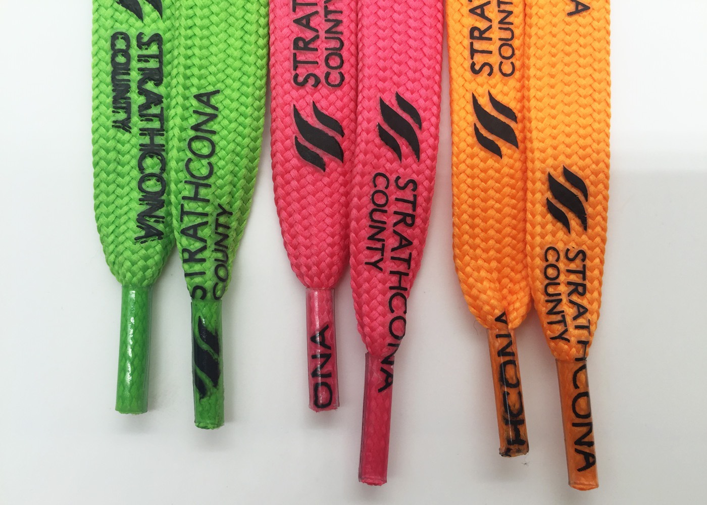 可定制印刷鞋带打塑料头金属头带字母线鞋带包装手提带鞋绳辅料