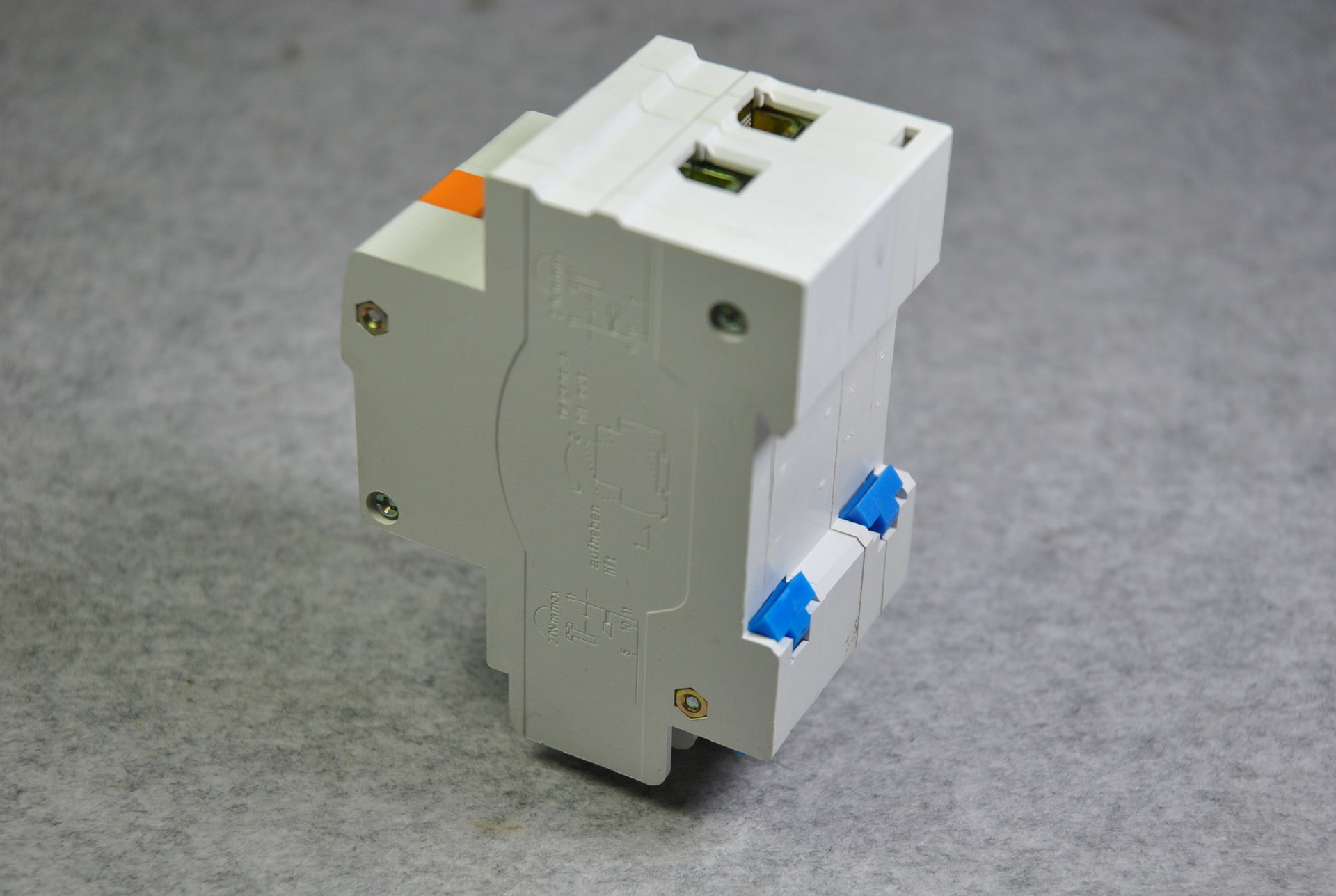 新款家用装修全铜漏电开关漏电保护器 dz47 1p漏电断路器