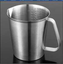 特价304加厚不锈钢量杯l带刻度奶茶杯厨房烘培量杯量勺0.5-2L