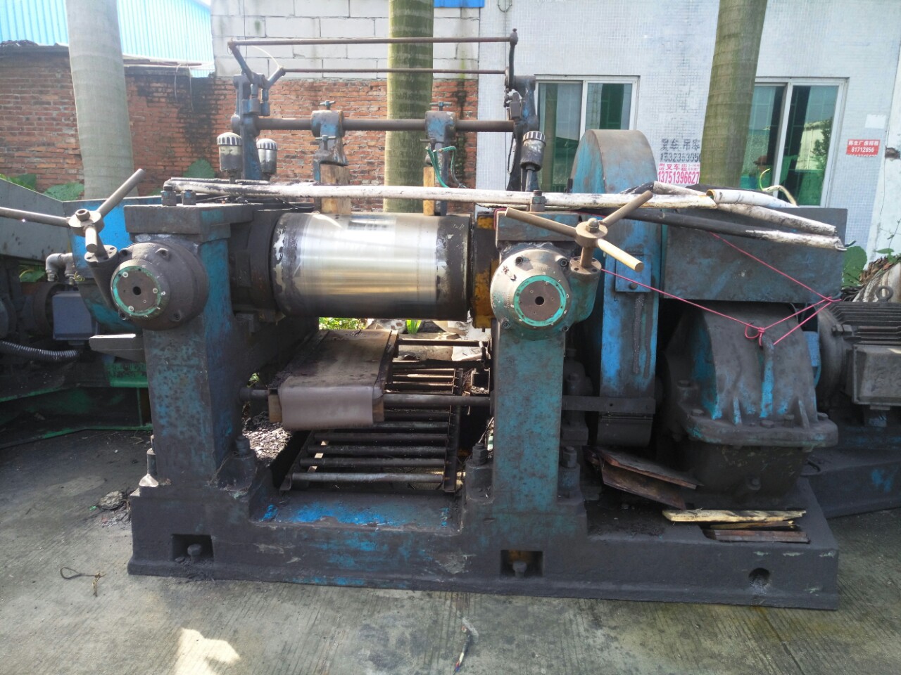 二手橡胶12寸开炼机标准长900和短辊460精炼出片专用