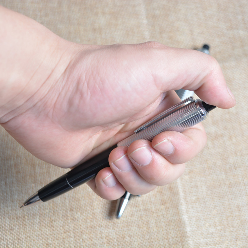 整人玩具触电笔恶搞整人恶作剧触电整蛊写字笔新奇特电人笔