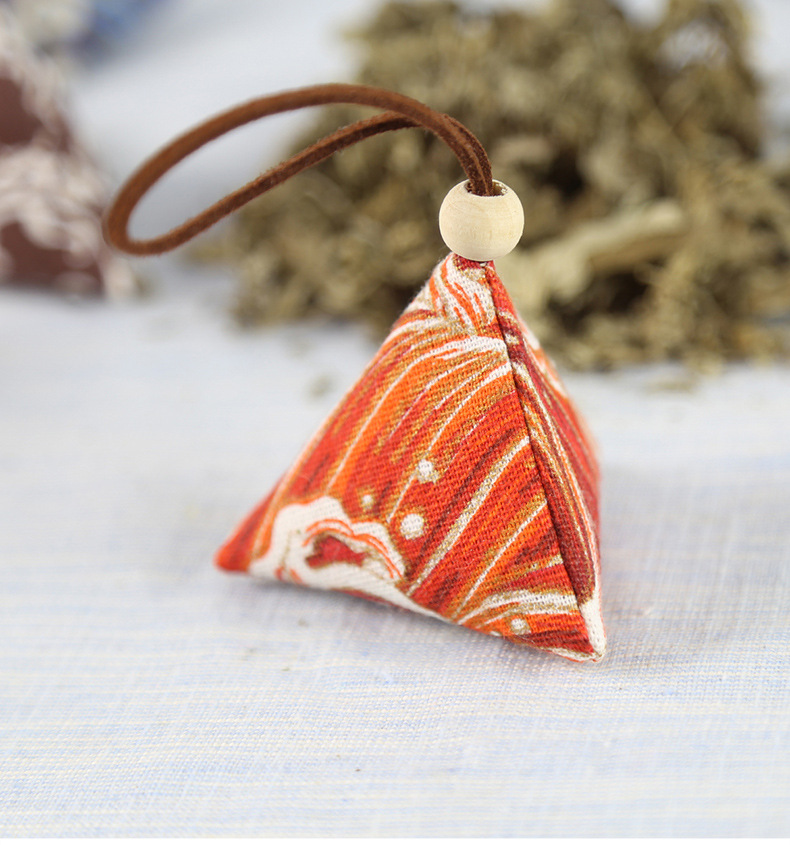 厂家三角香薰袋棉麻艾叶草驱蚊端午香包香囊荷包赠品粽子汽车挂件