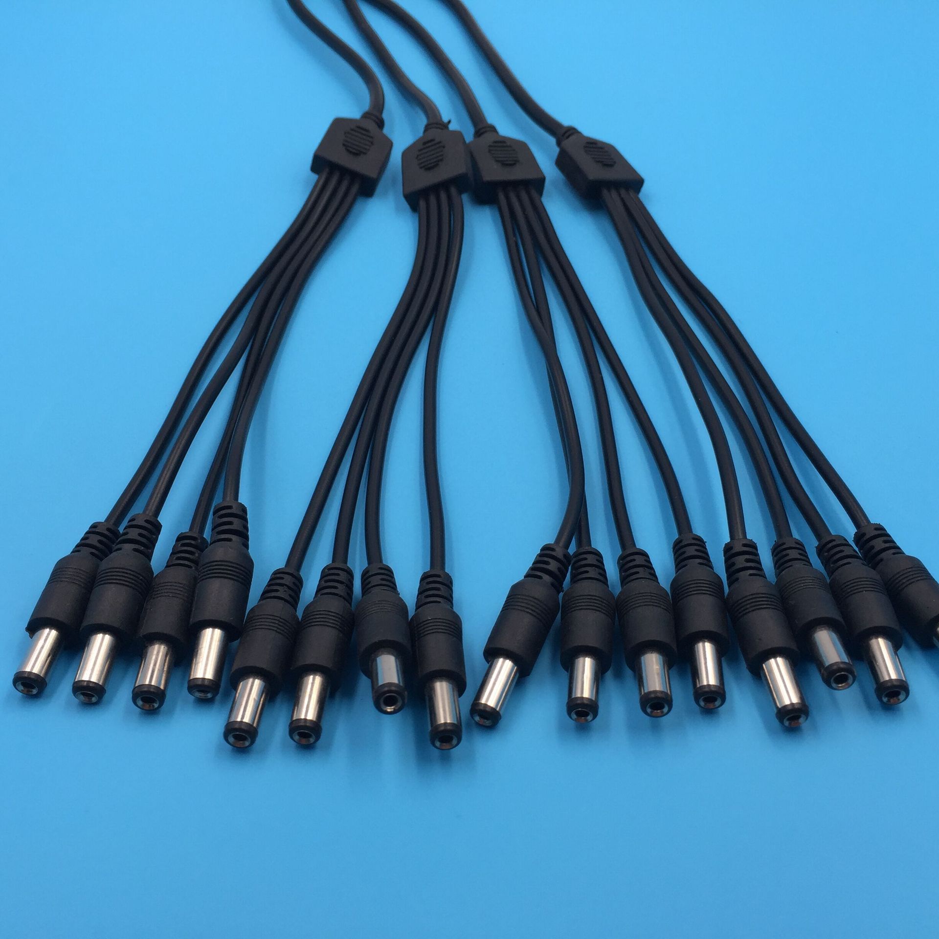 厂家直销安防监控dc一分四电源线一拖四1分4一分四dc线分流分支线