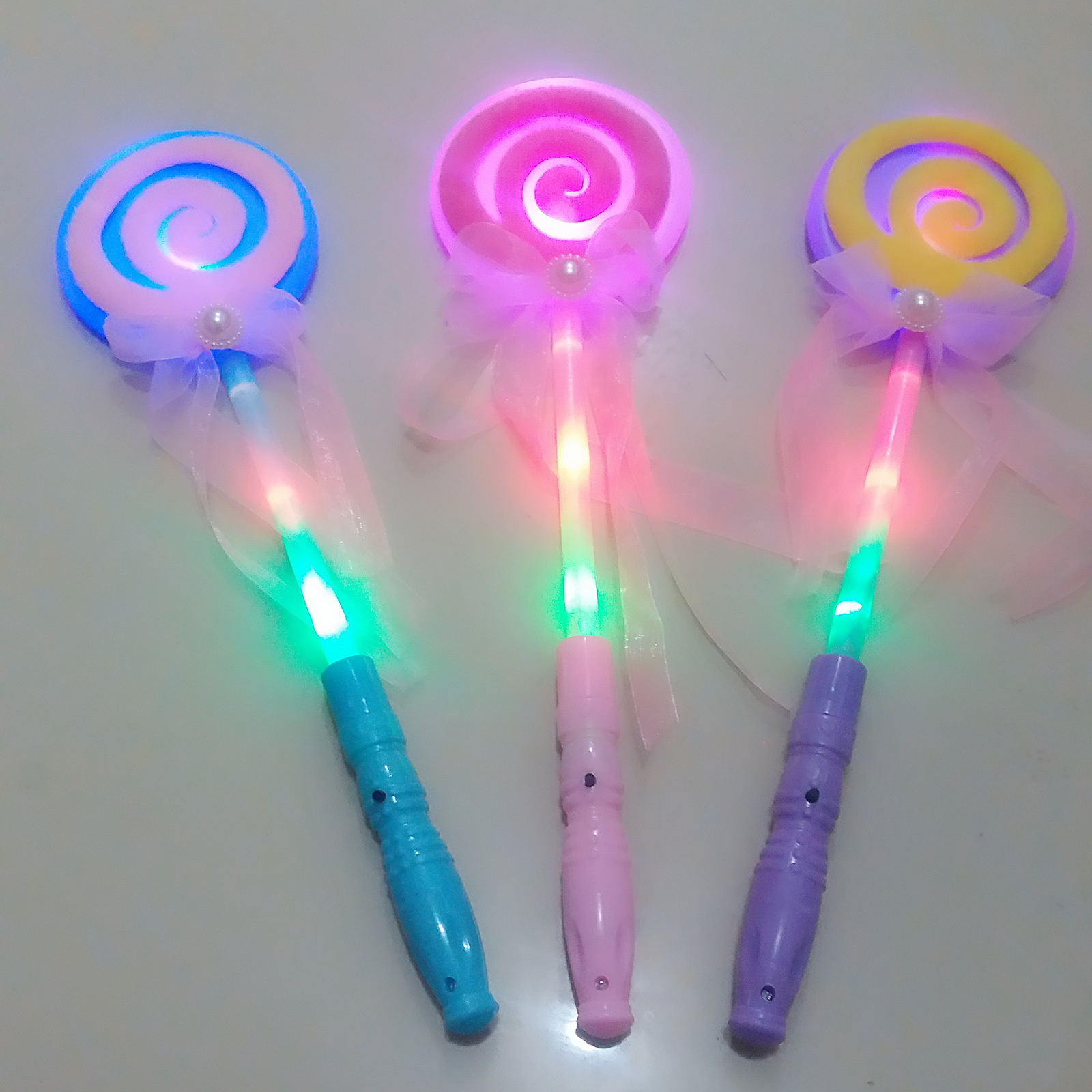 儿童玩具闪光棒棒糖魔法棒 厂家直销舞台表演道具发光棒 自家生产