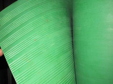 防滑板 黑色红色绿色条纹 柳叶纹 橡胶板 垫