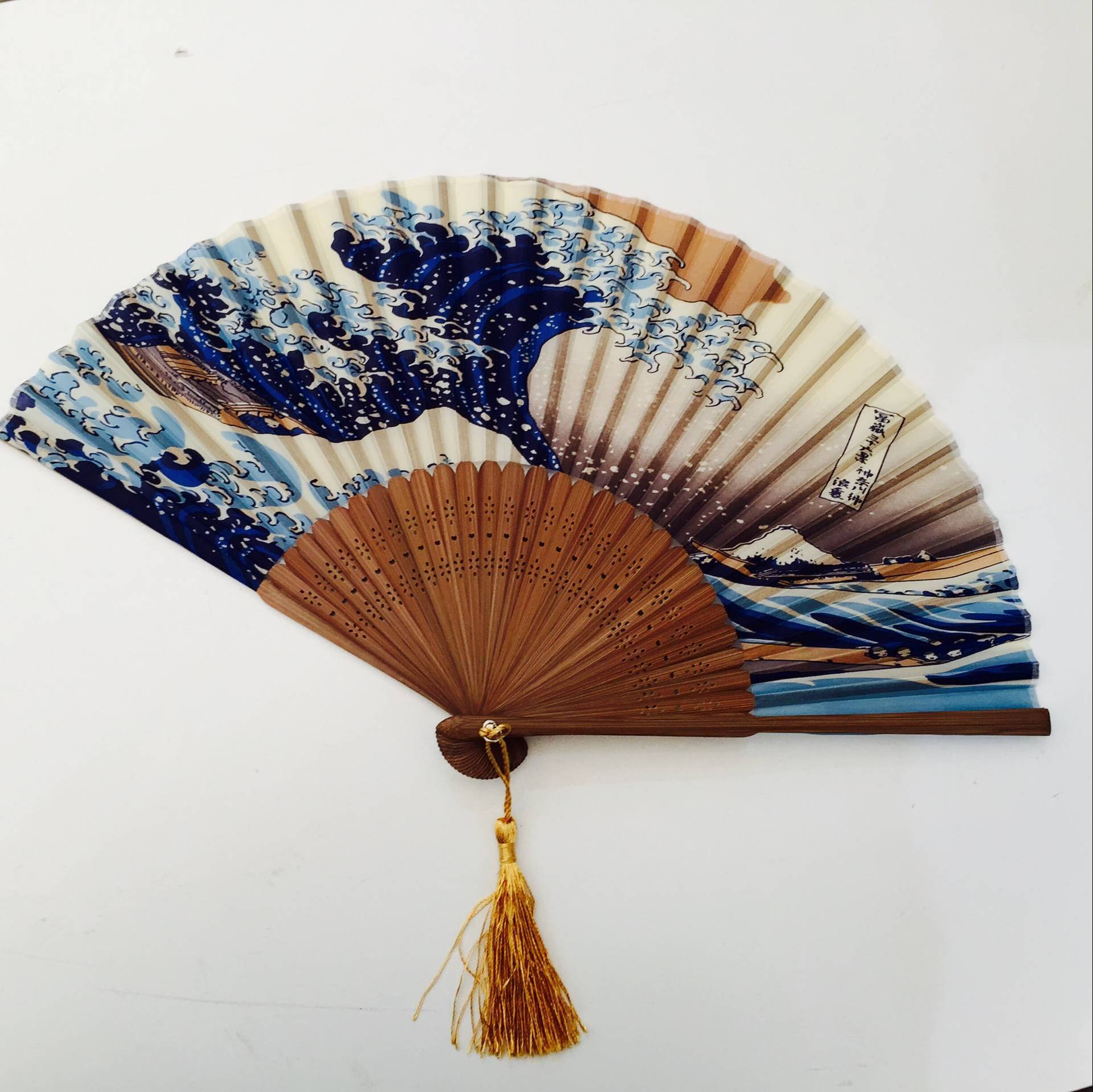 折叠扇子_和风真丝扇 日本和风折叠 古风丝绸 2018新款 - 阿里巴巴