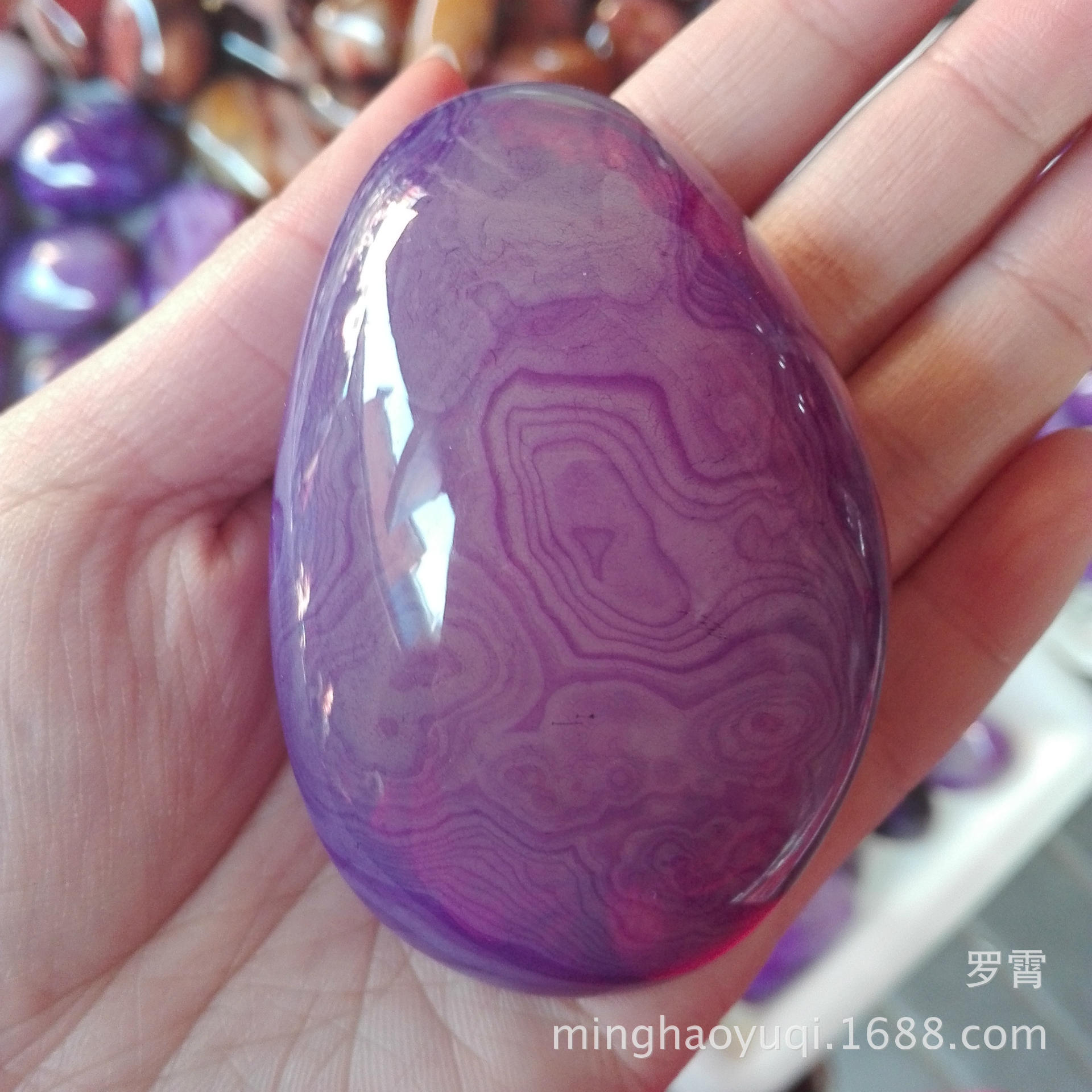 大量批发紫玛瑙玉髓原石缠丝玛瑙不规则形观赏手把件手把石把玩件