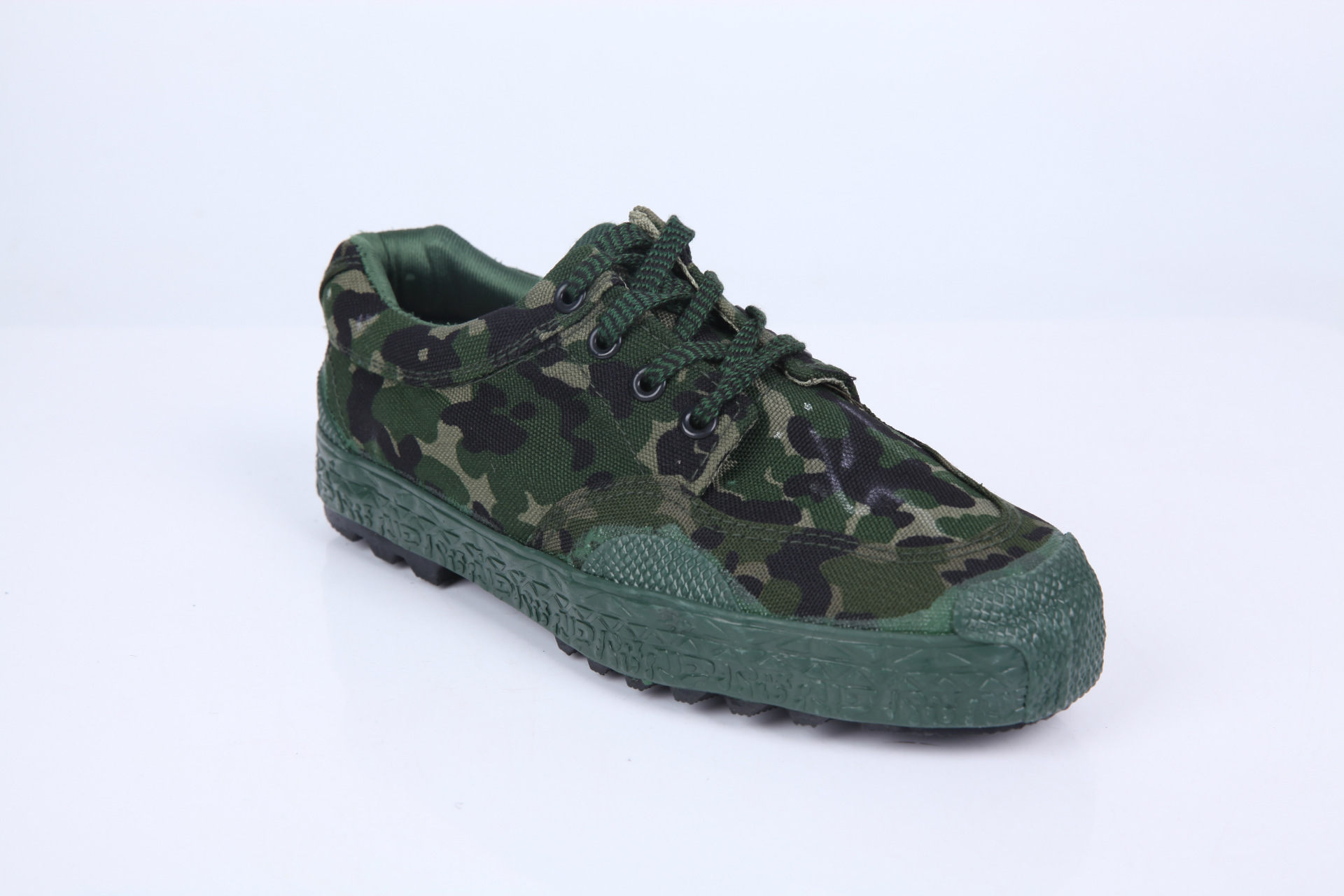 批发正品06武迷彩低腰作训鞋夏地勤军胶鞋解放鞋消防橄榄绿胶鞋