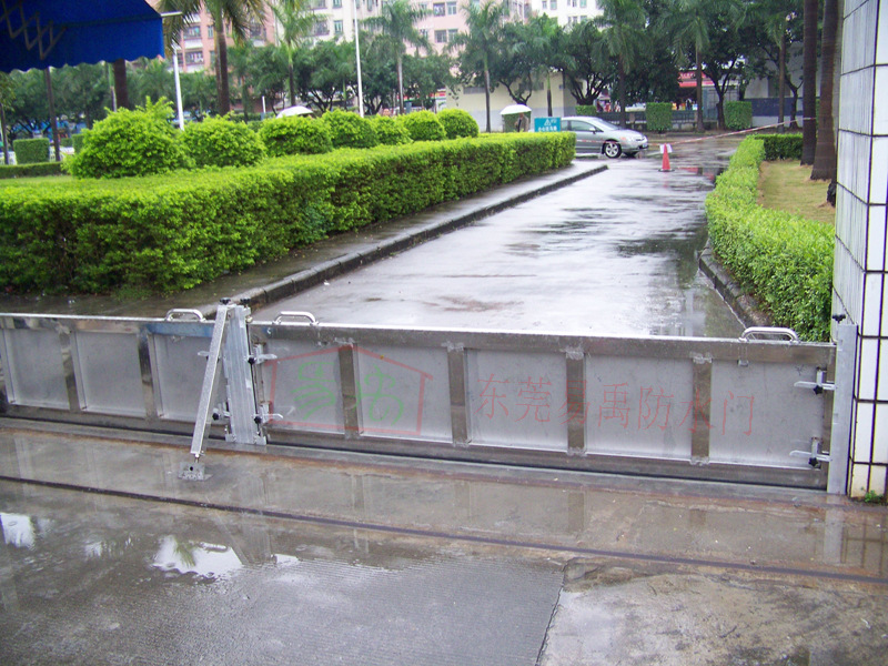 深圳吉田拉链公司大门阻水墙厂商广东不锈钢防汛门正品防洪门直销