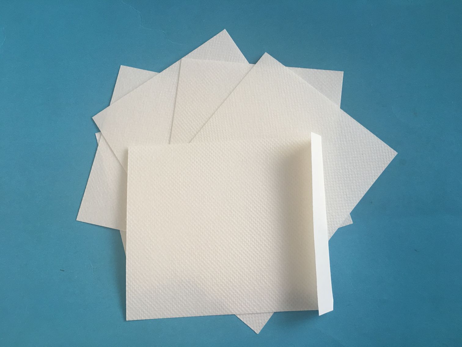 厂家直销 足贴医用胶布 无纺布敷料贴 足贴胶带 足贴贴纸可定制