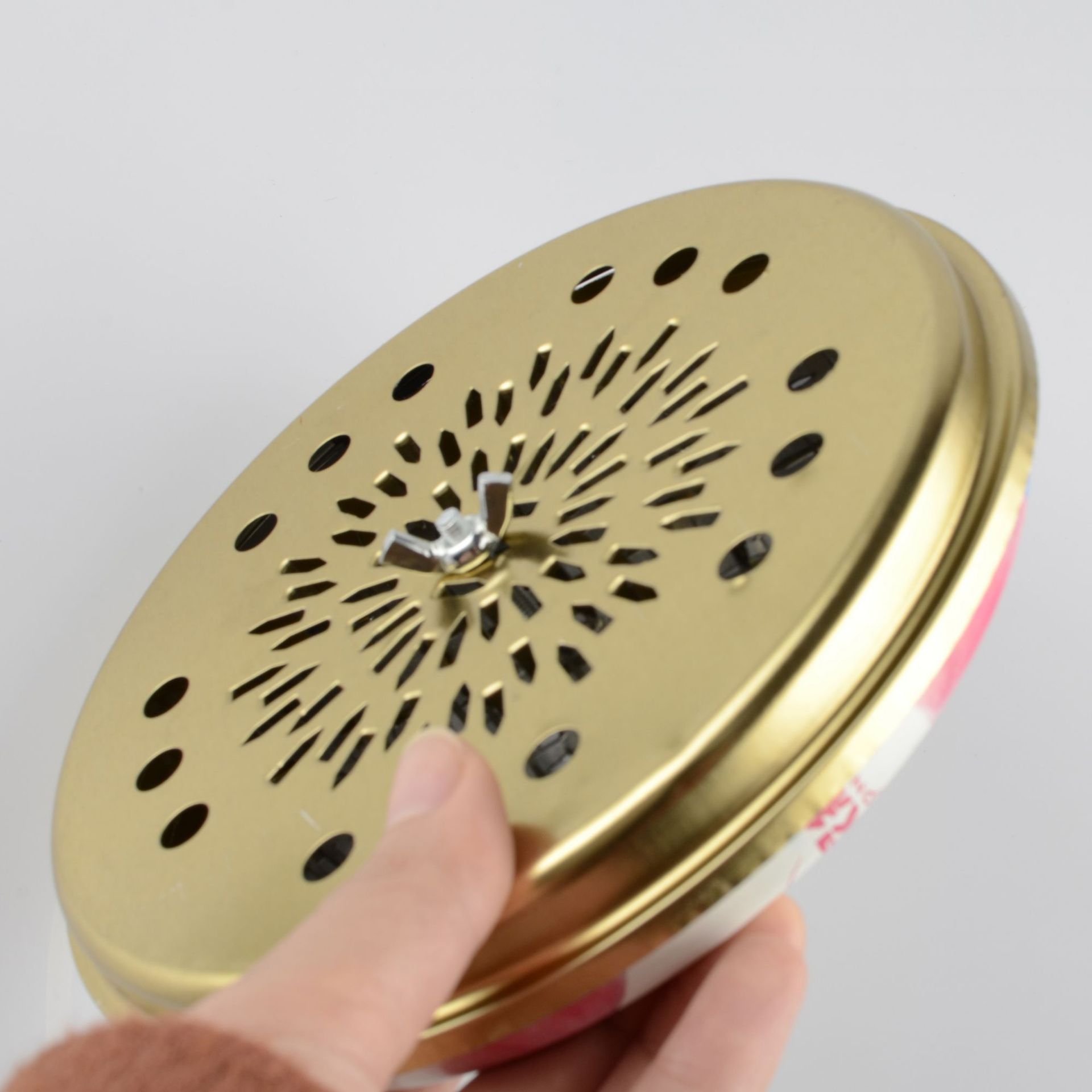 蚊香盘 便携式可挂户内外蚊香盘盒 垂钓驱蚊防火带盖锯齿蚊香盘