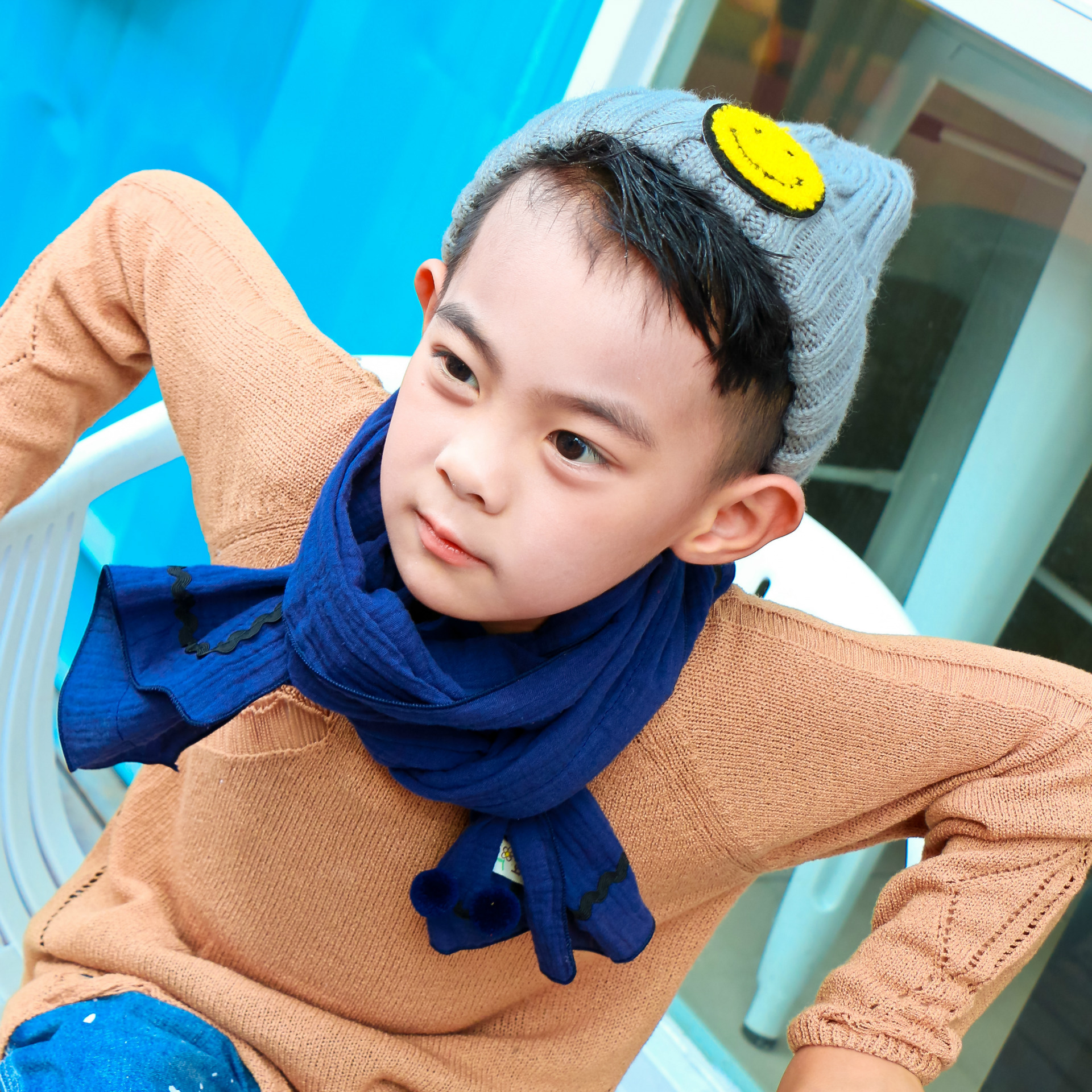 厂家直营日韩儿童棉麻围巾绣黑边缀球单色男女生小孩时尚围脖批发