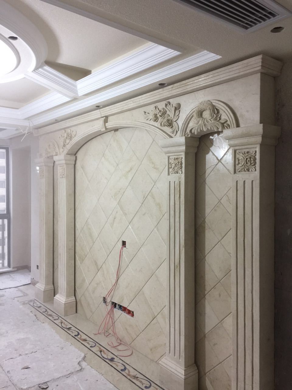 厂家供应欧式雕花柱头圆柱罗马柱 背景墙雕花罗马柱天然大理石