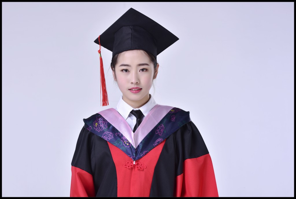 批发大学学位服博士服 定制学士服垂布校徽班徽制作厂家直销