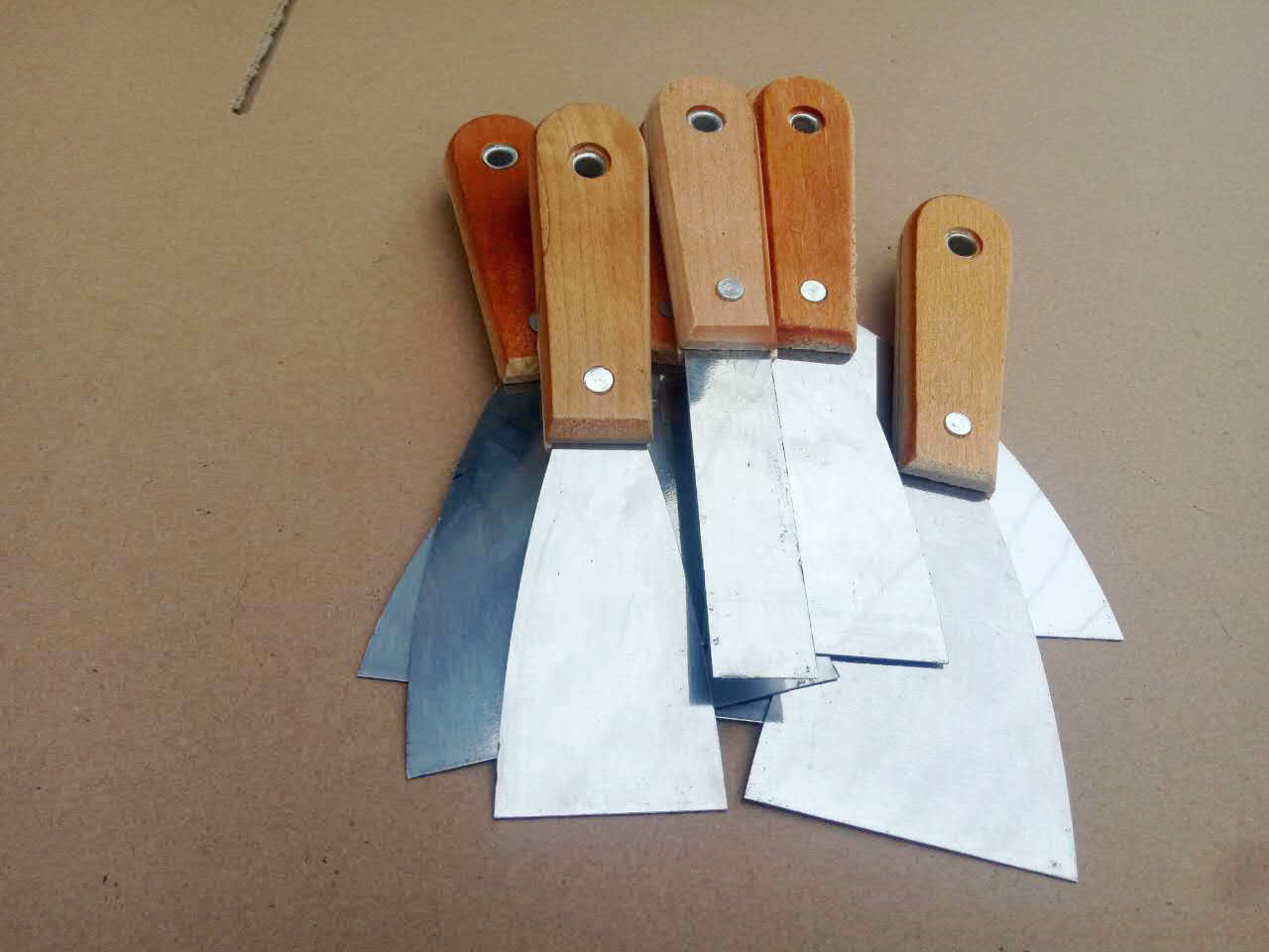 厂家批发2寸镜面双夹木柄油灰刀 铲刀 清洁刀赠品 铲子 铲灰刀