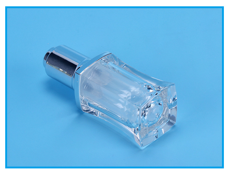 厂家供应10ml亚克力指甲油瓶 液体精品包装瓶 小容量分装瓶批发