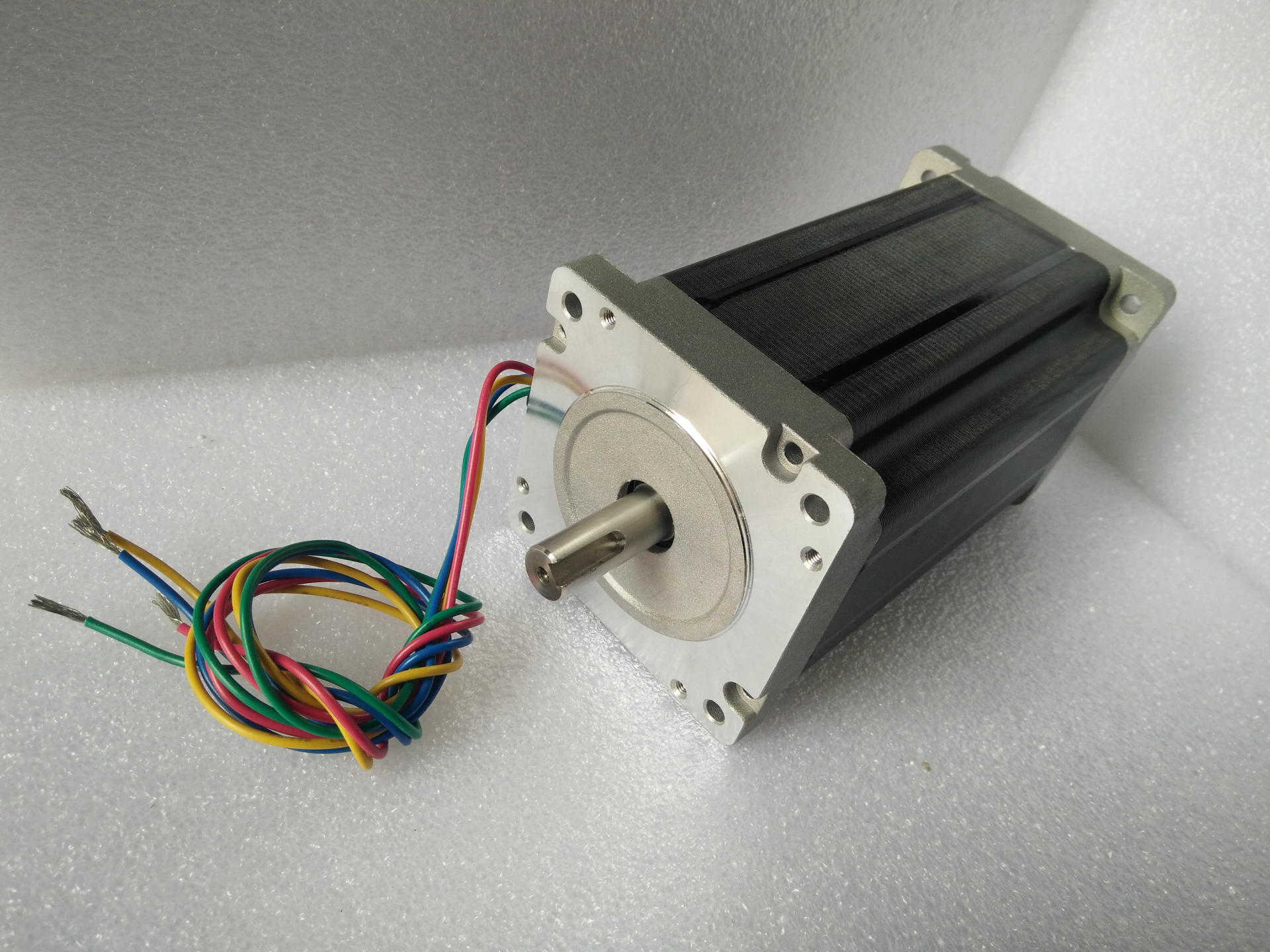 厂家供应双出轴步进电机86bygh450c03各种电机