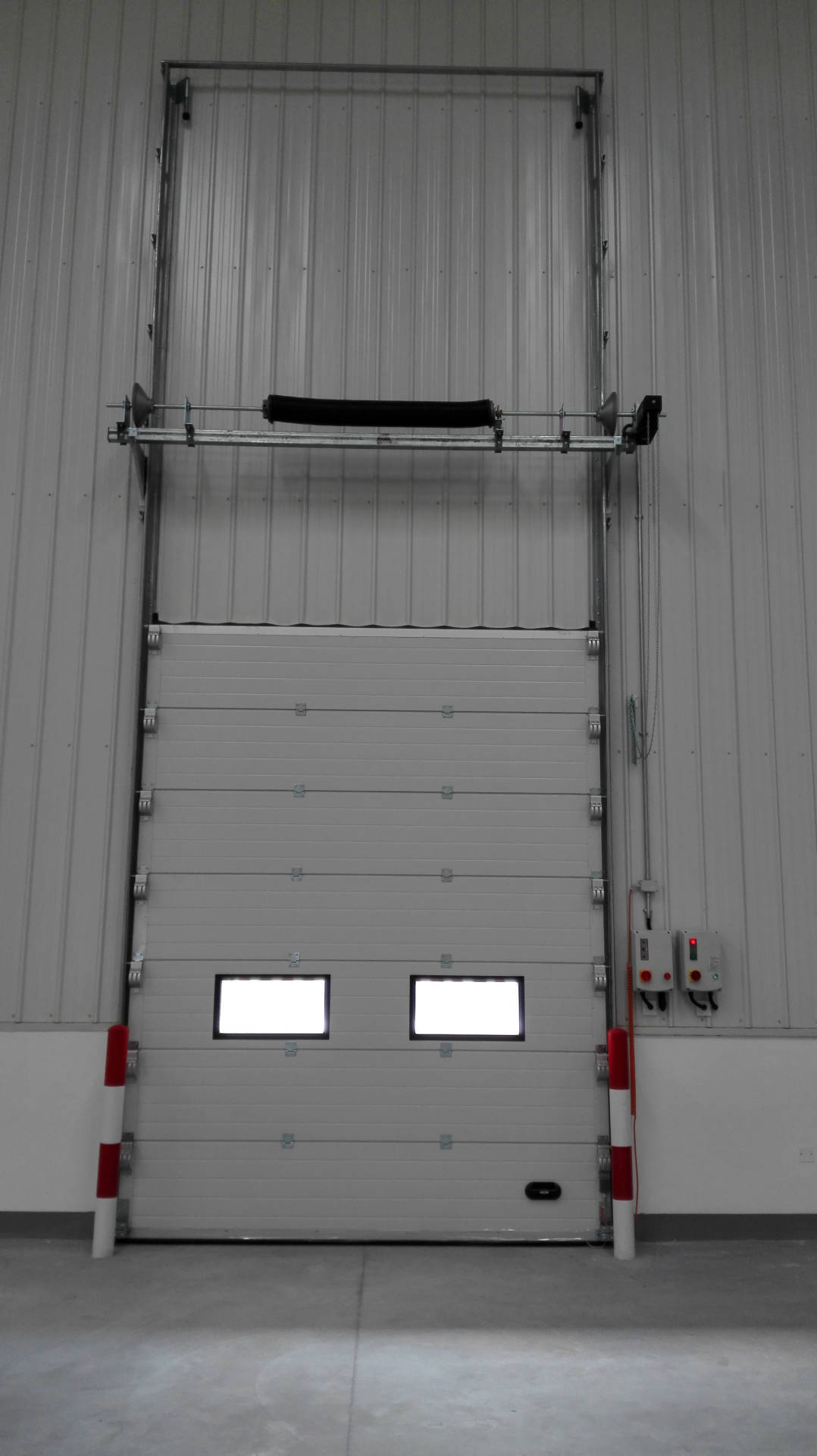 工业滑升门_立衡公司工业滑升门提升门定制安装 - 阿里巴巴