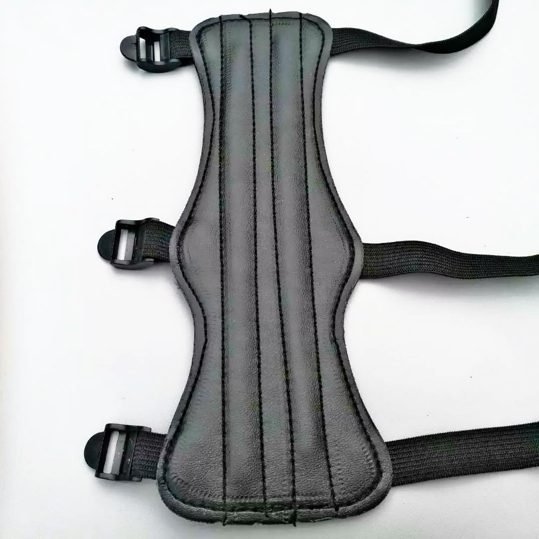 弓箭护臂 射击射箭护具用品 pu耐用反曲弓传统弓复合弓箭通用护臂