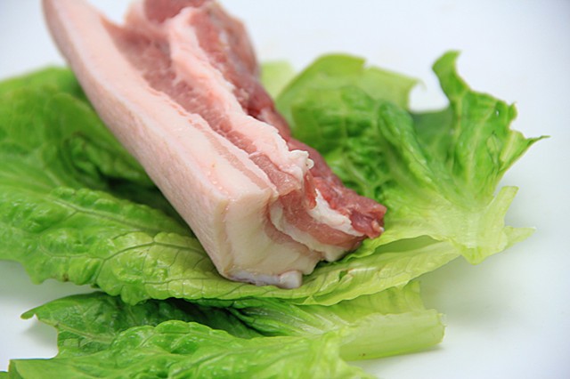 供应 土猪肉新鲜冷冻生鲜肉梅头肉250g1盒