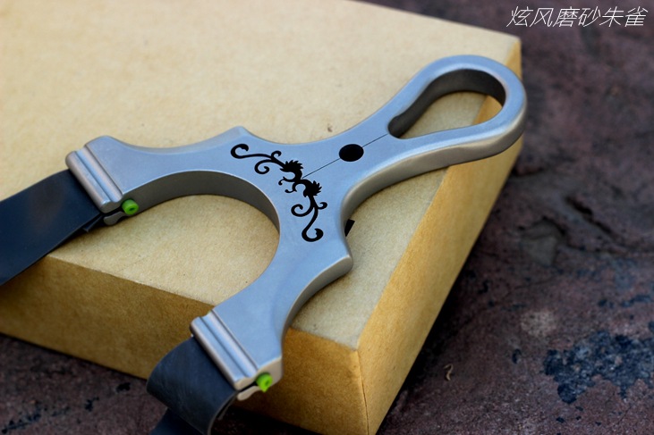 米奇魅影扁皮免绑不锈钢切线割弹弓皮兜皮筋传统冷弯钛钢弹弓