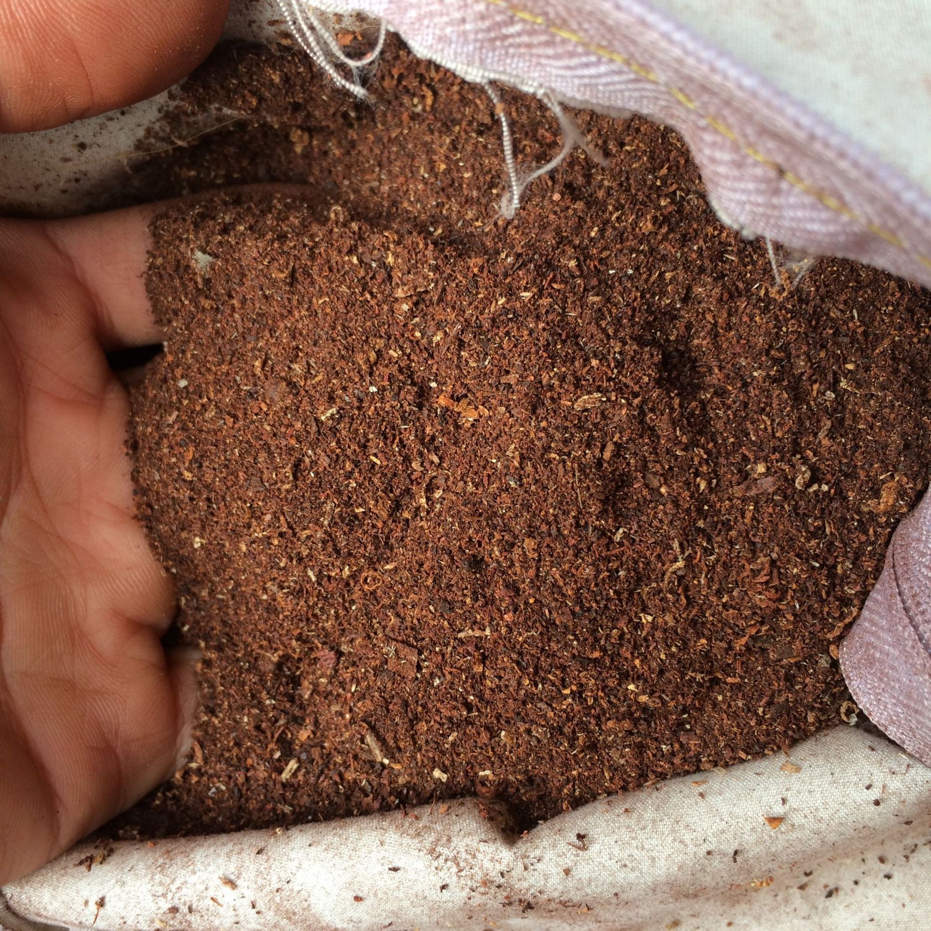 海南黄花梨木粉枕头 颈椎枕保健 高纯度一斤40元海黄油梨粉末批发