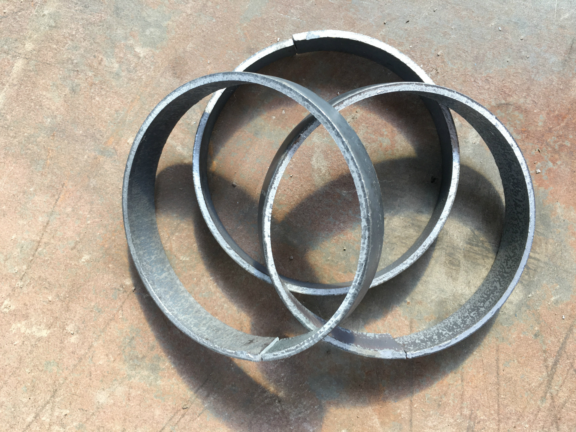 扁铁圈 扁铁弯花 扁铁成型 扁铁装饰品 五金家具配件