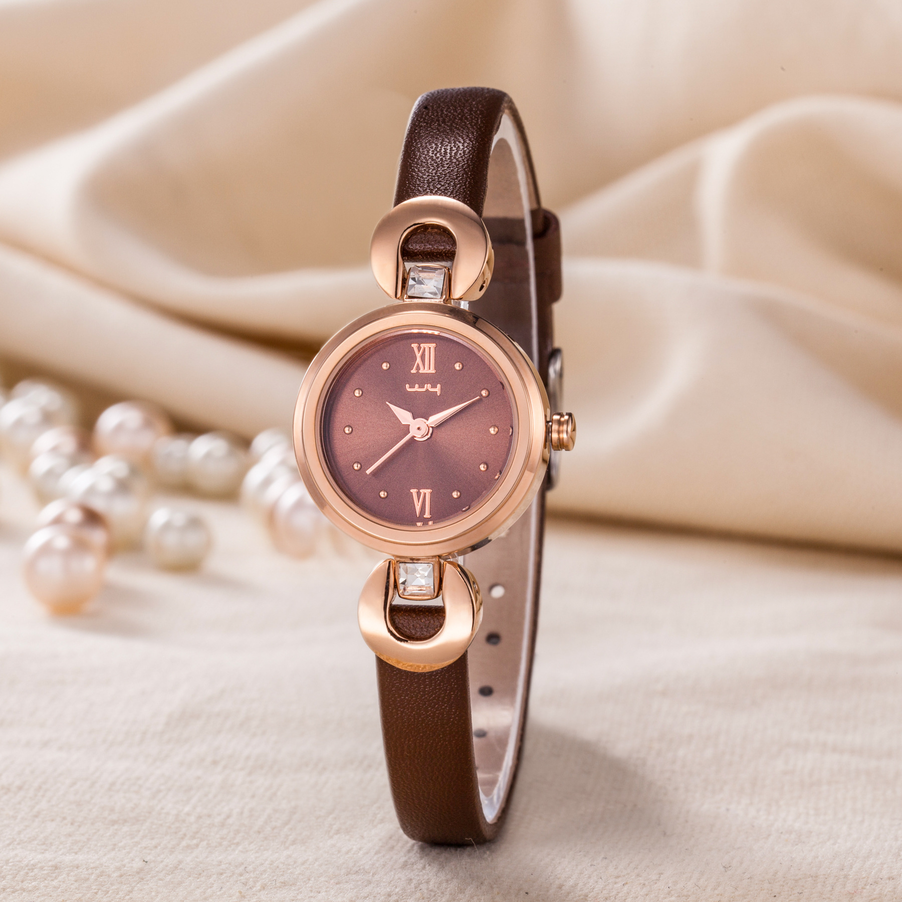 【源头厂家】wy-120 时尚女式手表表带石英表运动女学生表