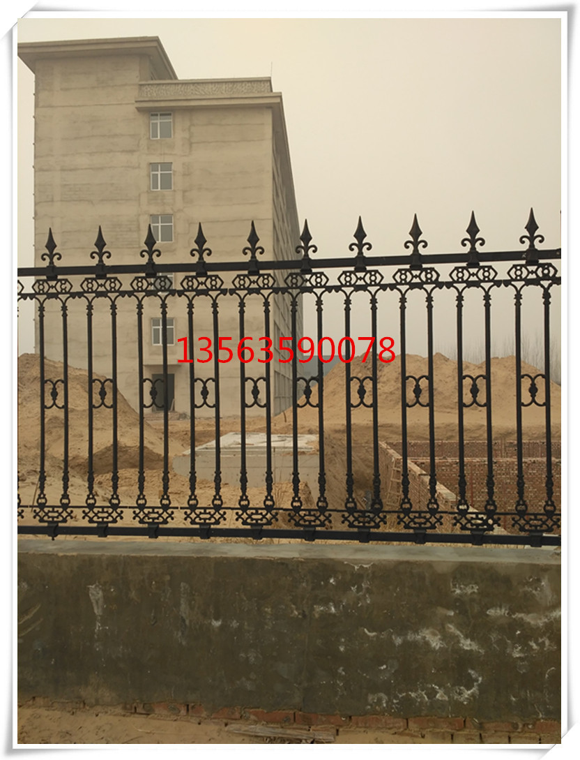 广东深圳销售铸铁护栏建筑围墙护栏小区铸铁栏杆铁艺栅栏