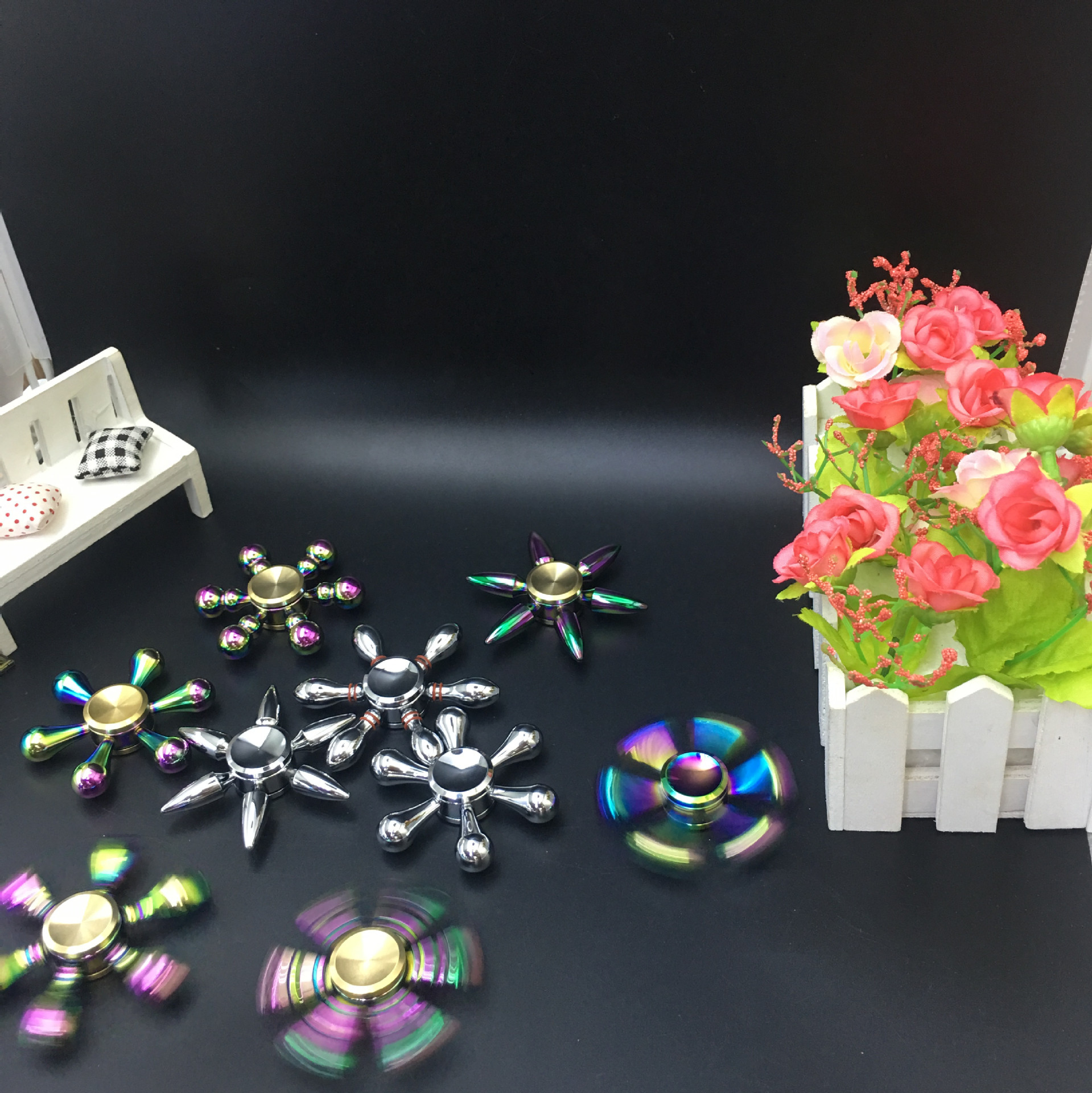 纯铜 左轮 子弹 六臂edc手指陀螺炫彩成人解压可拆卸玩具船舵礼品