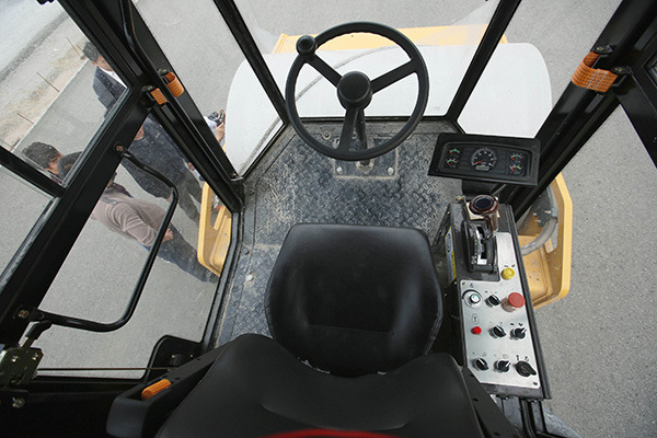 压路机"论剑"纪实:液压vs机械,决战压路机之巅!