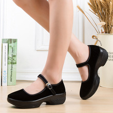 女鞋新款低帮浅口黑色休闲鞋轻便透气增高聚氨酯底广场女士舞蹈鞋